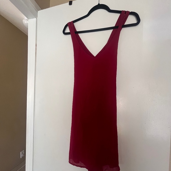 Dress - Picture 1 of 2
